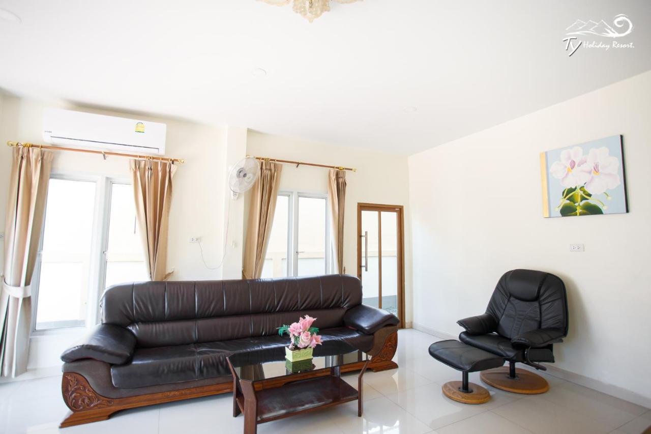 Ty Holiday Resort Pattaya Esterno foto